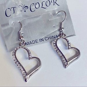 New old stock drop heart rhinestone silver pierced earrings